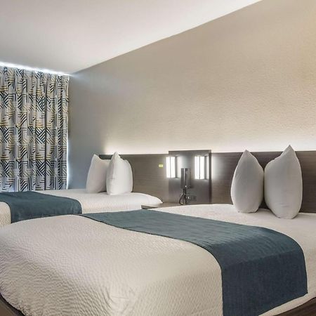 Motel 6 Groves, Tx Bagian luar foto