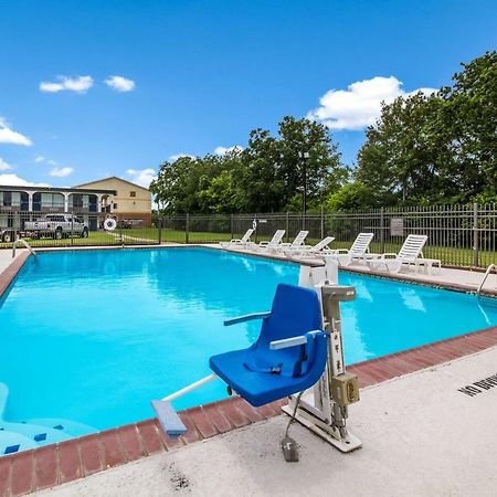 Motel 6 Groves, Tx Bagian luar foto