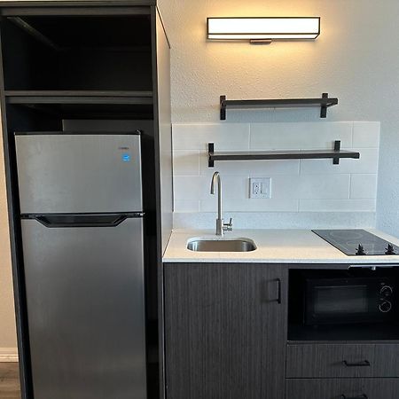 Motel 6 Groves, Tx Bagian luar foto