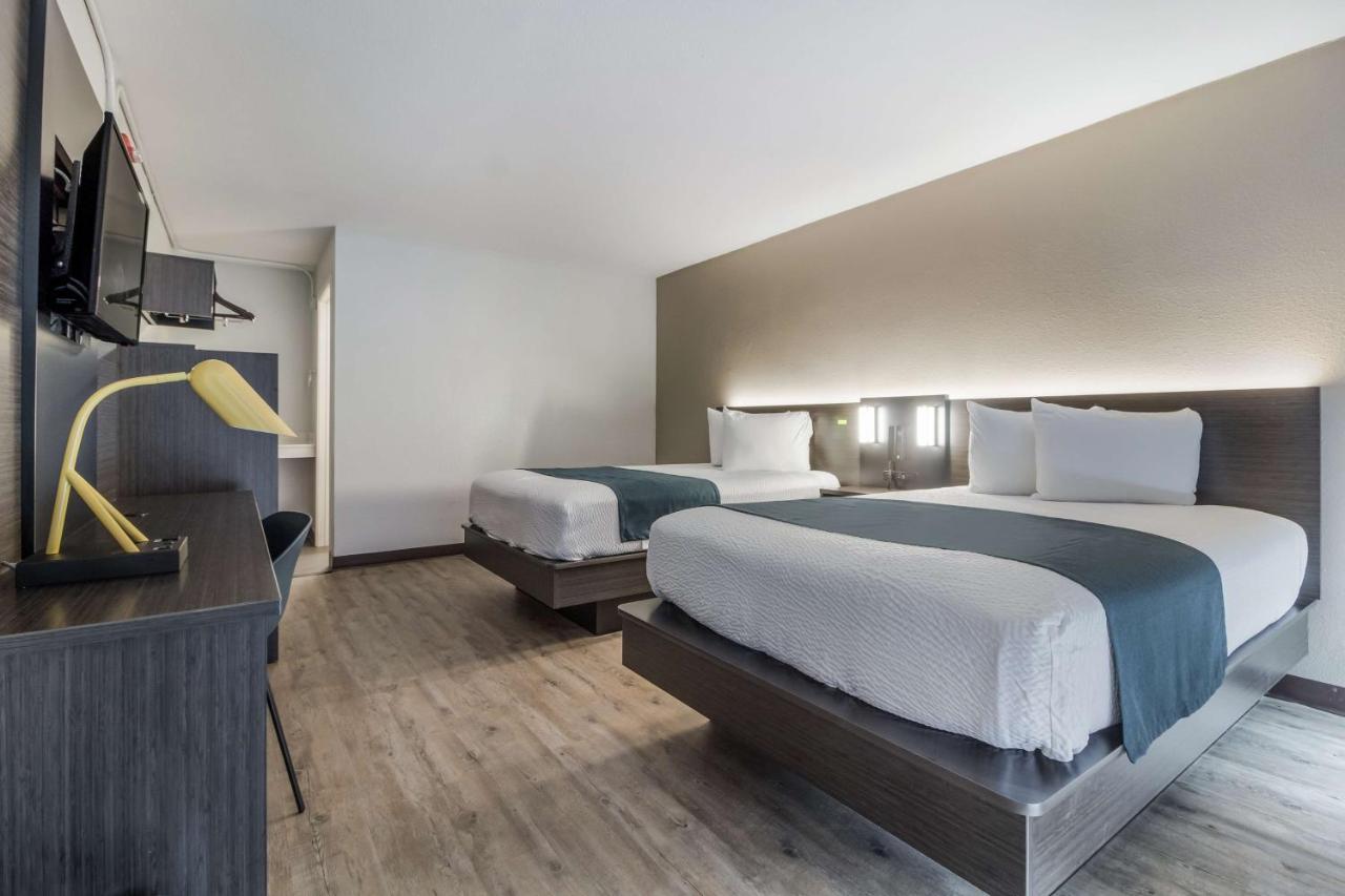 Motel 6 Groves, Tx Bagian luar foto